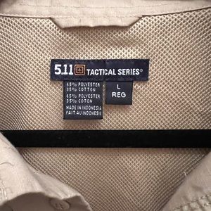 511 Tactical Men's Beige Short Sleeve Vented Button-Up Shirt Size L